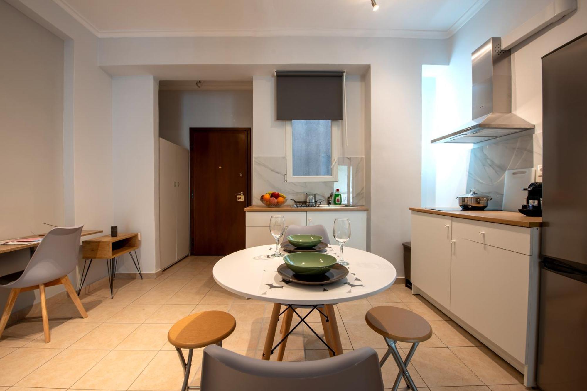 Spacious And Modern One Bedroom Apartment Athènes Extérieur photo