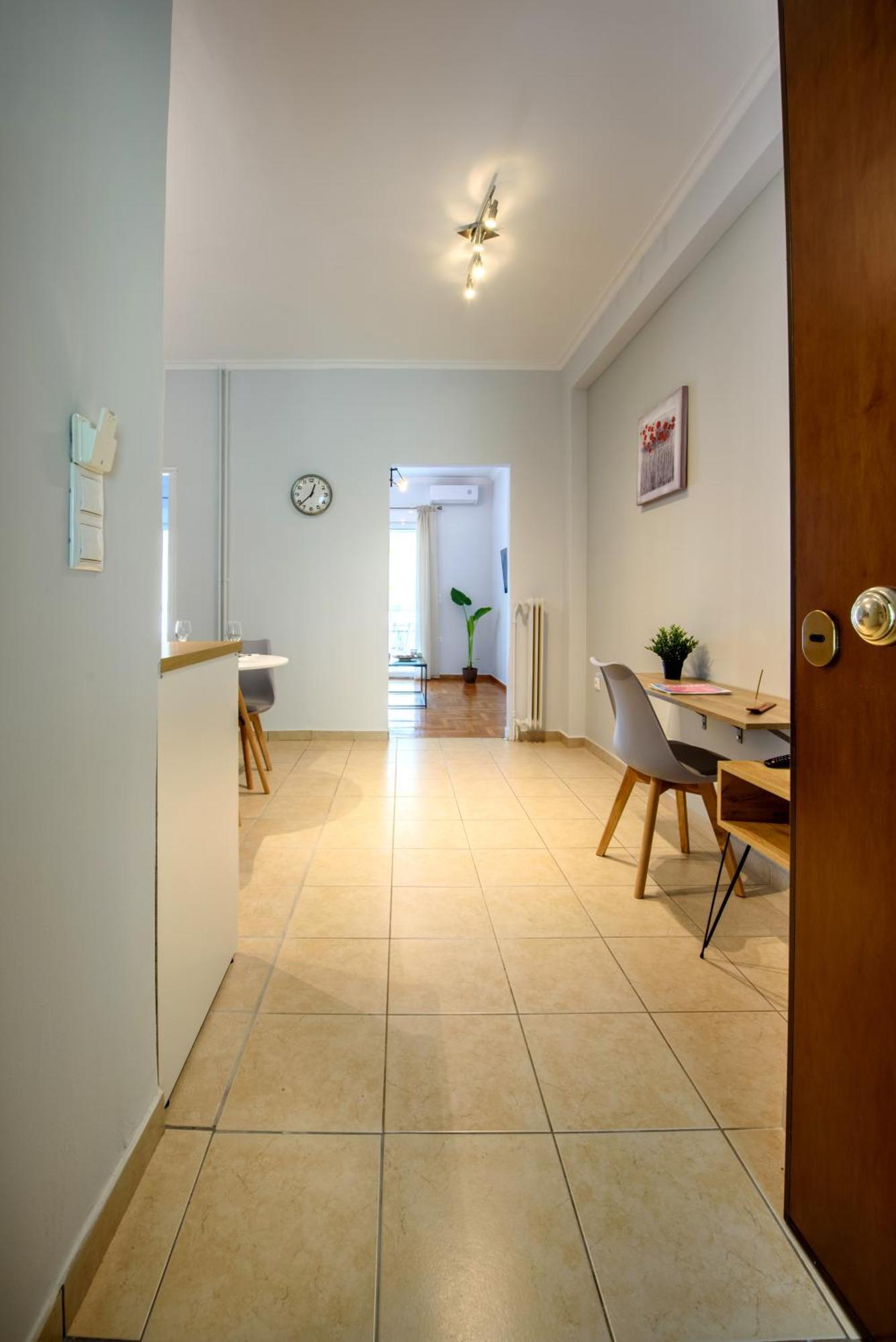 Spacious And Modern One Bedroom Apartment Athènes Extérieur photo