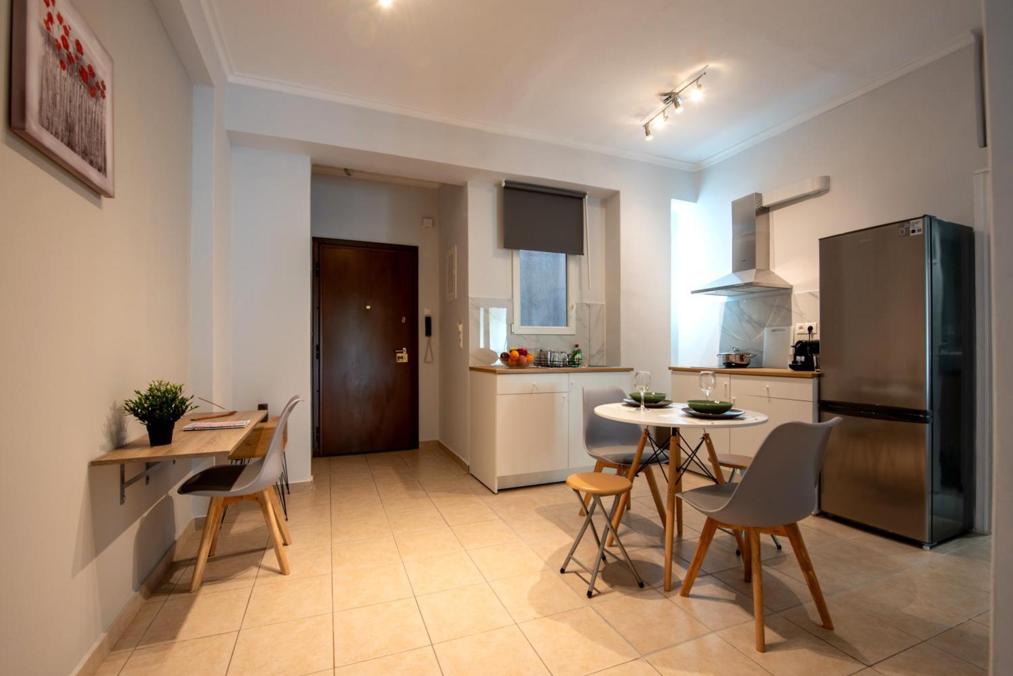 Spacious And Modern One Bedroom Apartment Athènes Extérieur photo